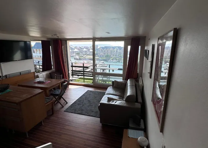 Logement Entier Dans Le Port De Deauville
