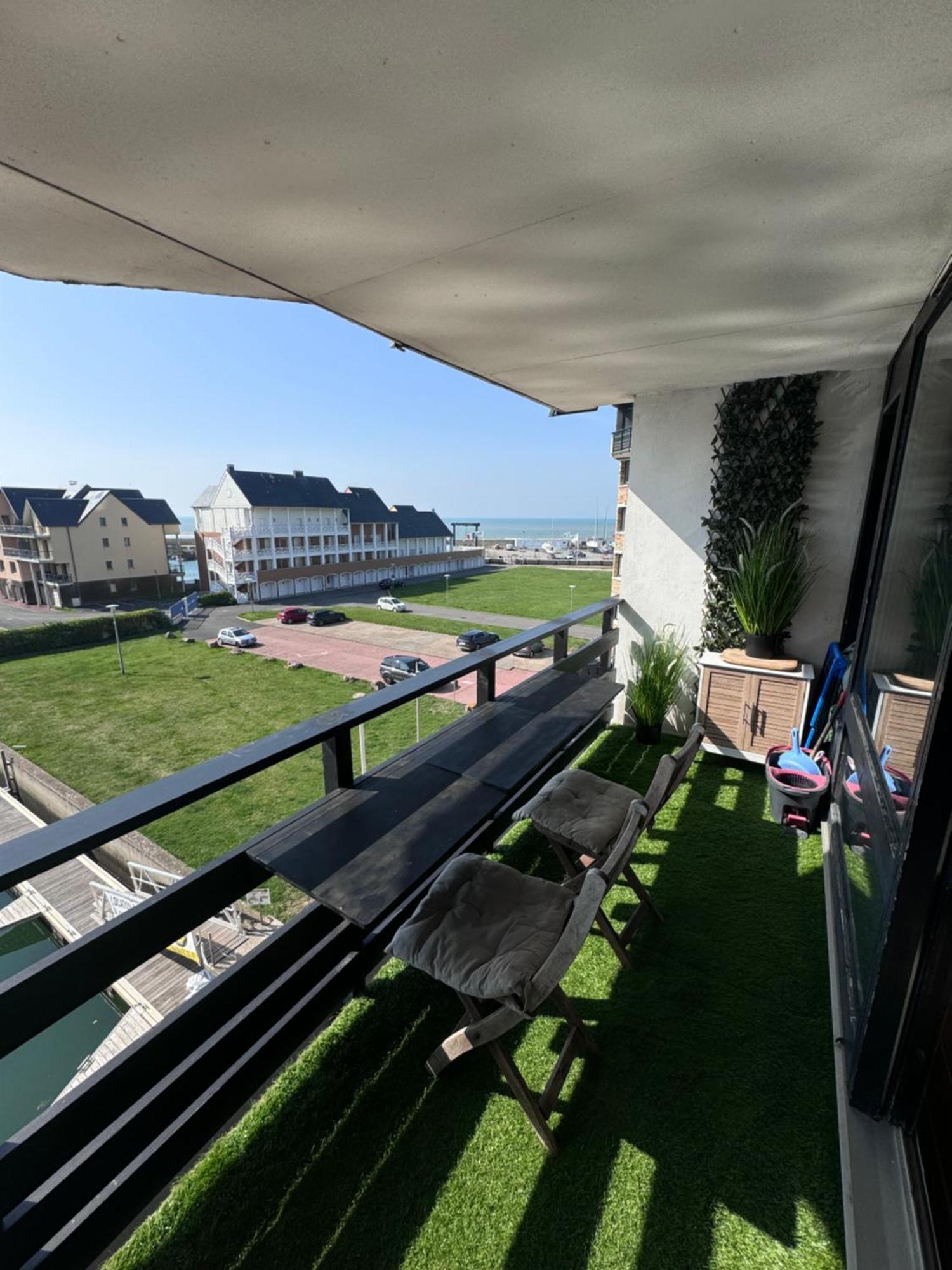 Apartment Entier Dans Le Port De Deauville